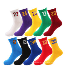 Men de vente en gros des hommes colorés chaussettes de basket-ball de basket-ball heureux en vrac en gros font vos propres chaussettes